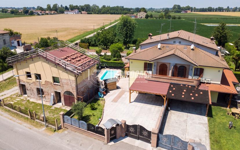 Villa a schiera in Via Bondenese 29//1, Cento — foto 5 di 5