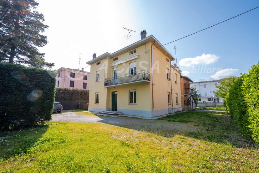 Porzione di villa in Via Calestano  32, Felino — foto 2 di 5