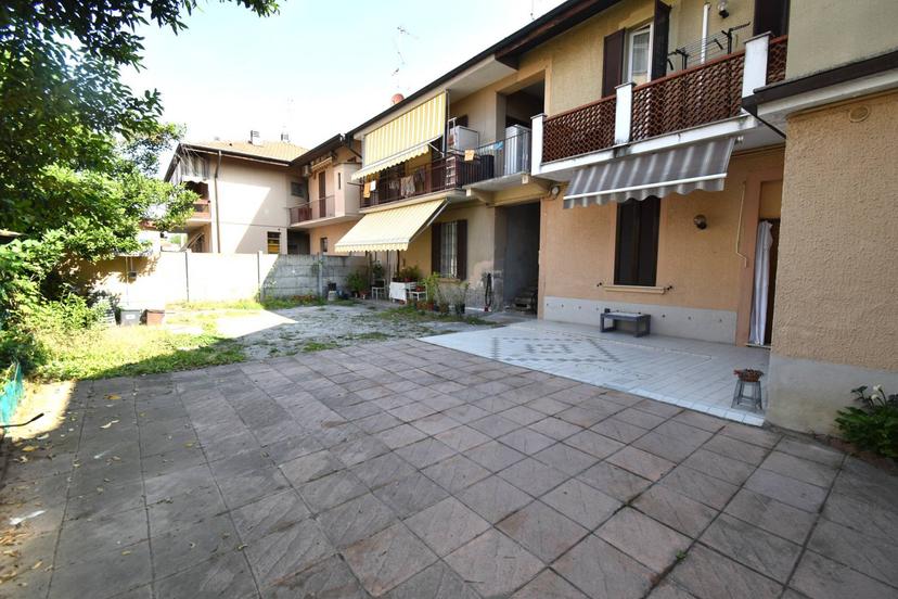Bilocale in Via Obizzone 18, Bernareggio — foto 4 di 5