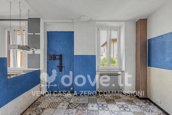 Trilocale in Via Garibaldi 14, Porto Ceresio — foto 2 di 5