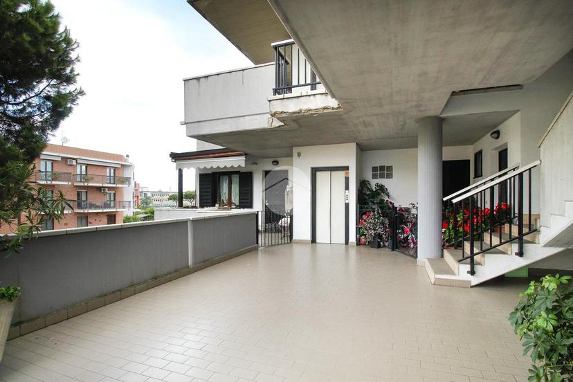 Monolocale in Via Piave 125, San Benedetto del Tronto — foto 3 di 5