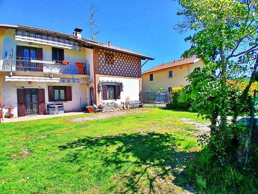 Casa indipendente in Via delle Cascine 10, Sesto Calende — foto 3 di 5