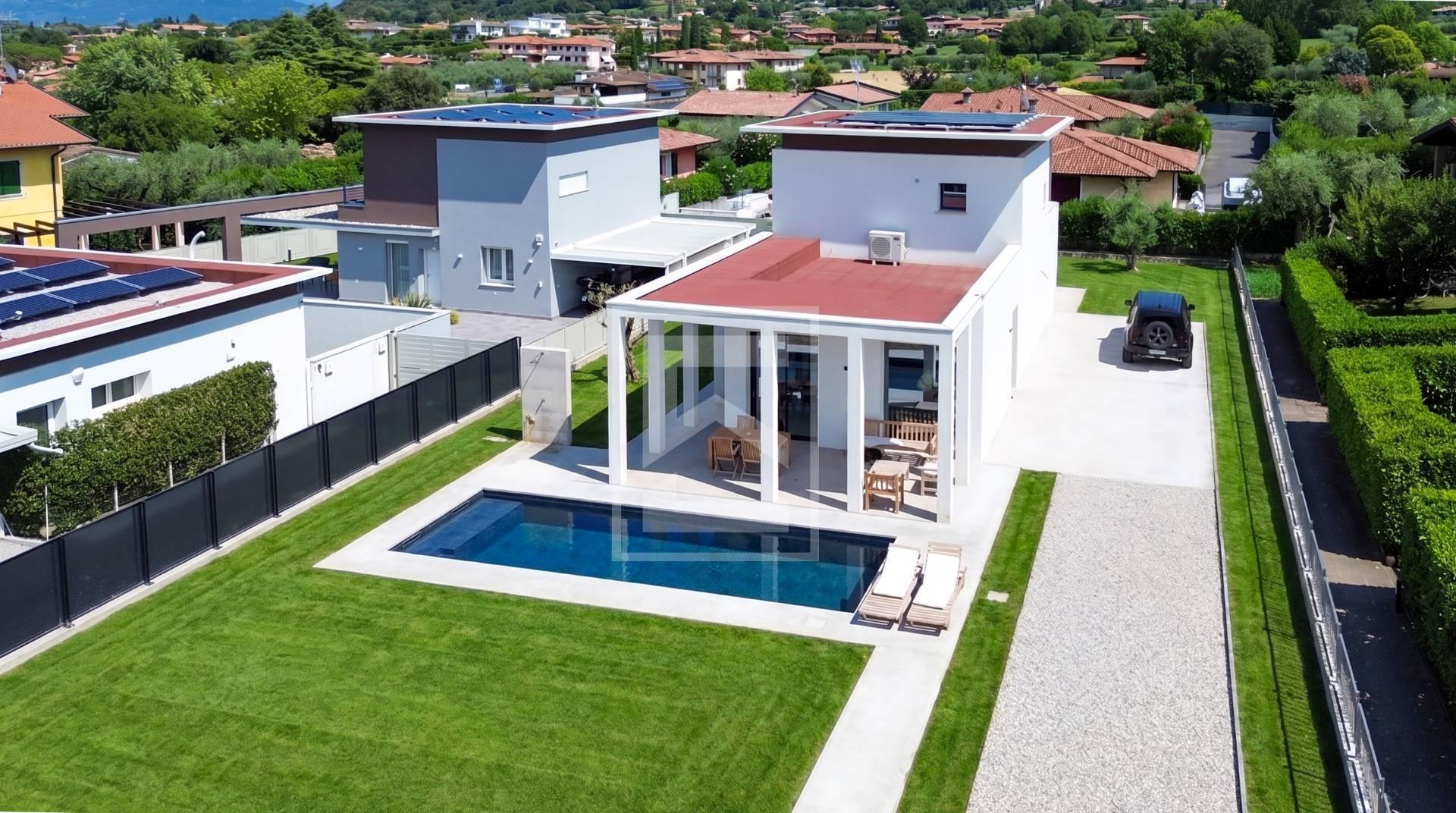 Villa in Via Panoramica, Manerba del Garda