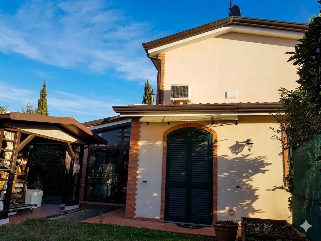 Casa indipendente, Sarzana