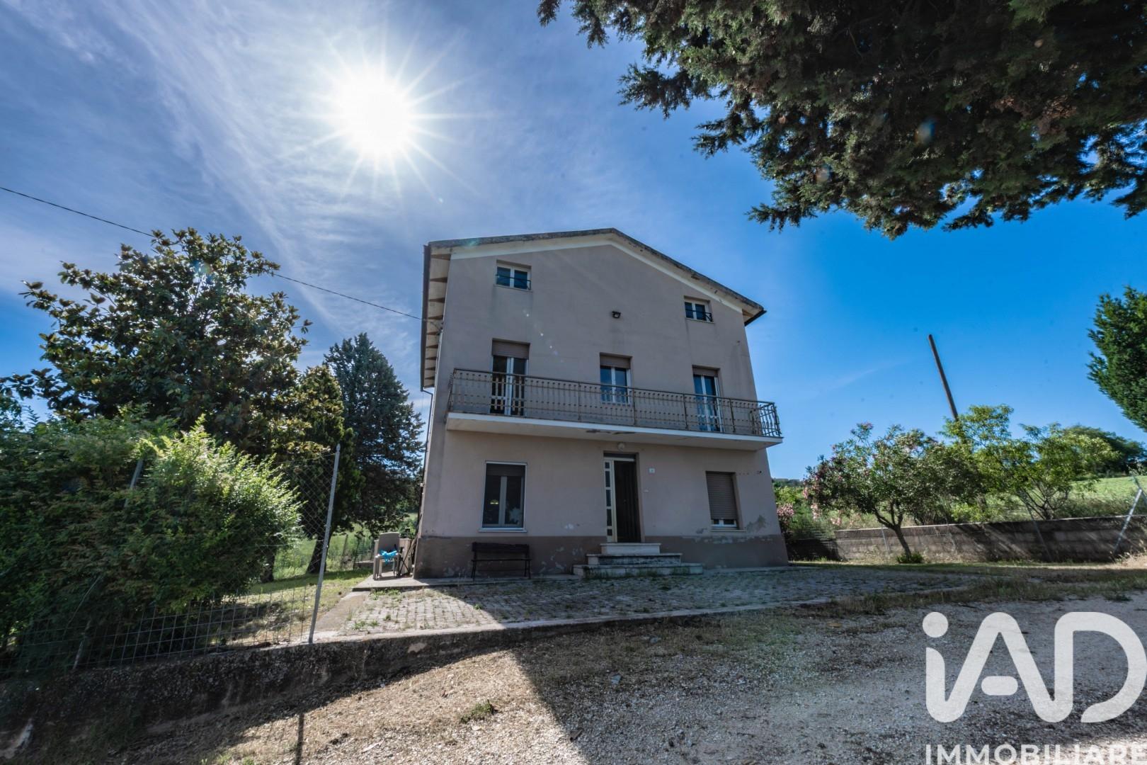 Villa in Via Contrada Entrogge 48, Urbisaglia