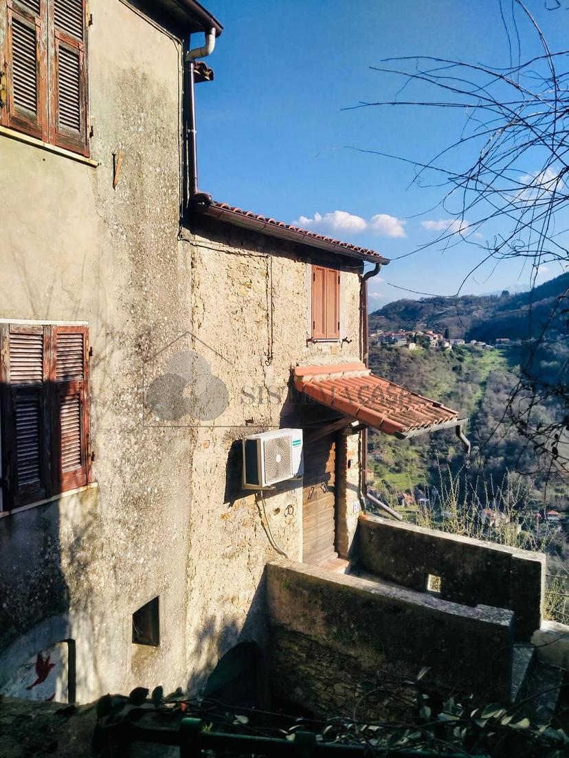 Rustico in Via Villaggio U.N.R.R.a. 8, Fosdinovo — foto 4 di 5