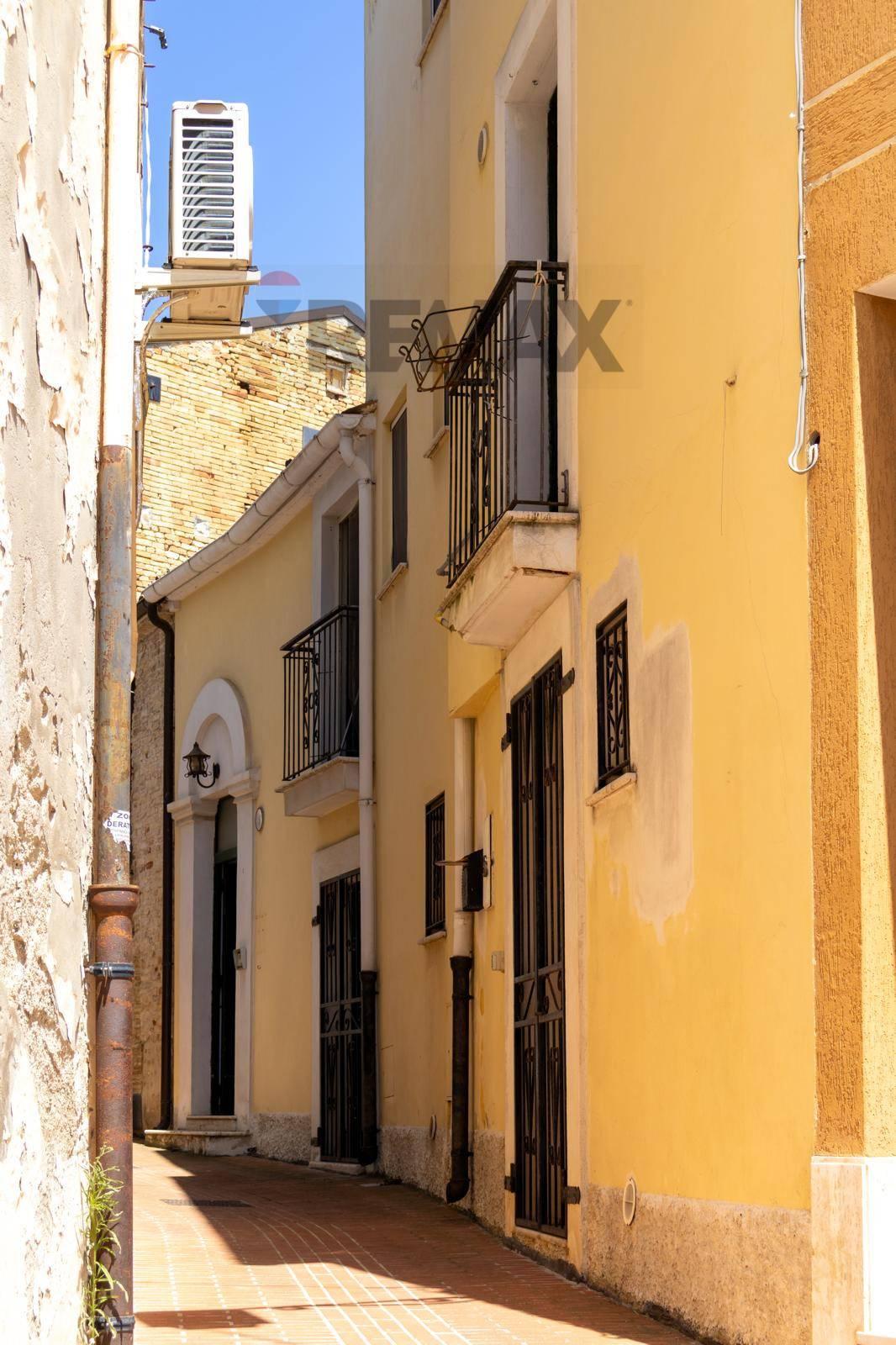 Casa indipendente, Collecorvino