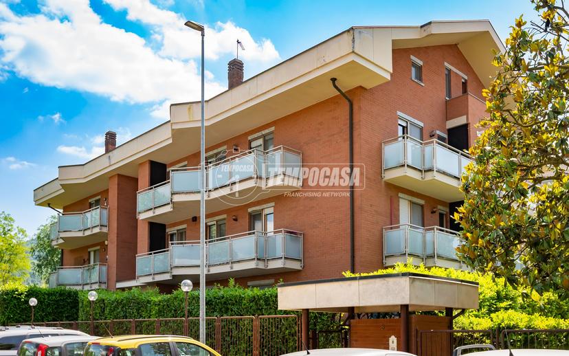 Quadrilocale in Via Tanaro 8, San Mauro Torinese — foto 2 di 5