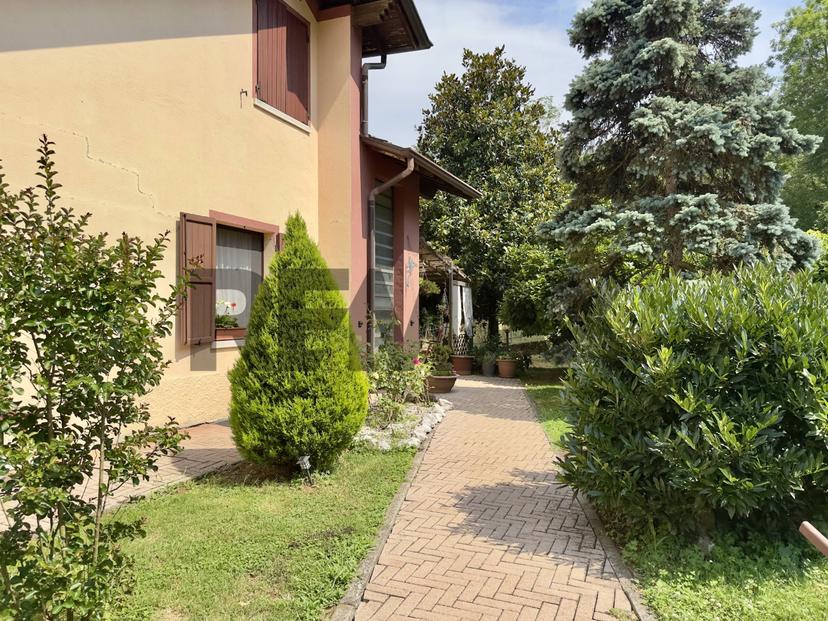 Villa in Via Brigata Lupi di Toscana 81, Sant'Omobono Terme — foto 4 di 5