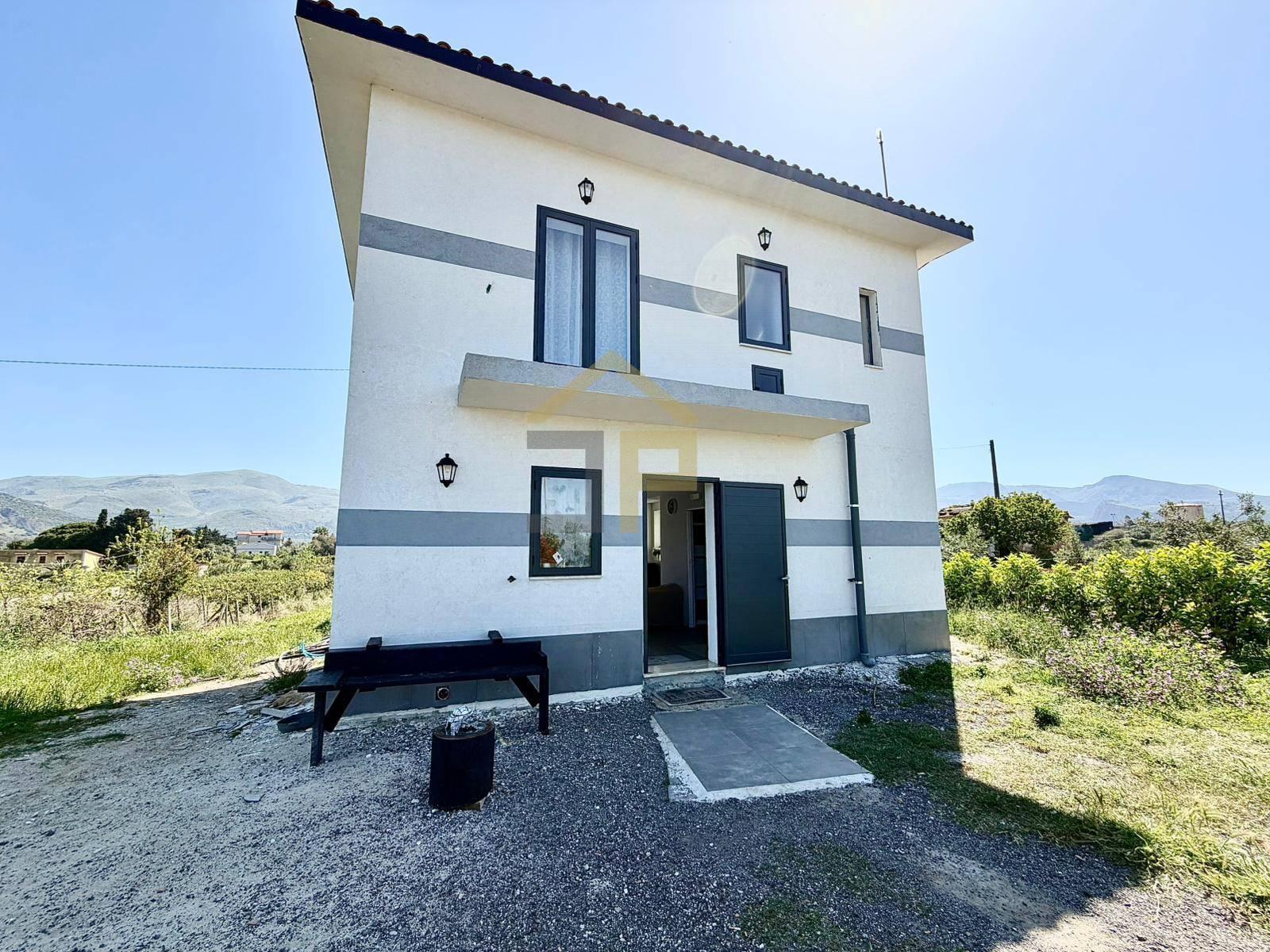 Villa in Contrada Piano del Re, Partinico