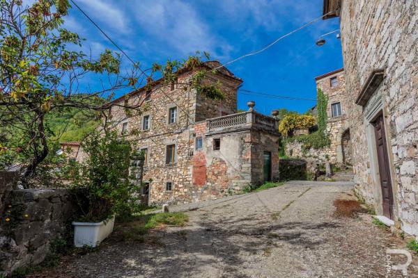Villa a schiera in Via Cariggio, Fivizzano — foto 2 di 5