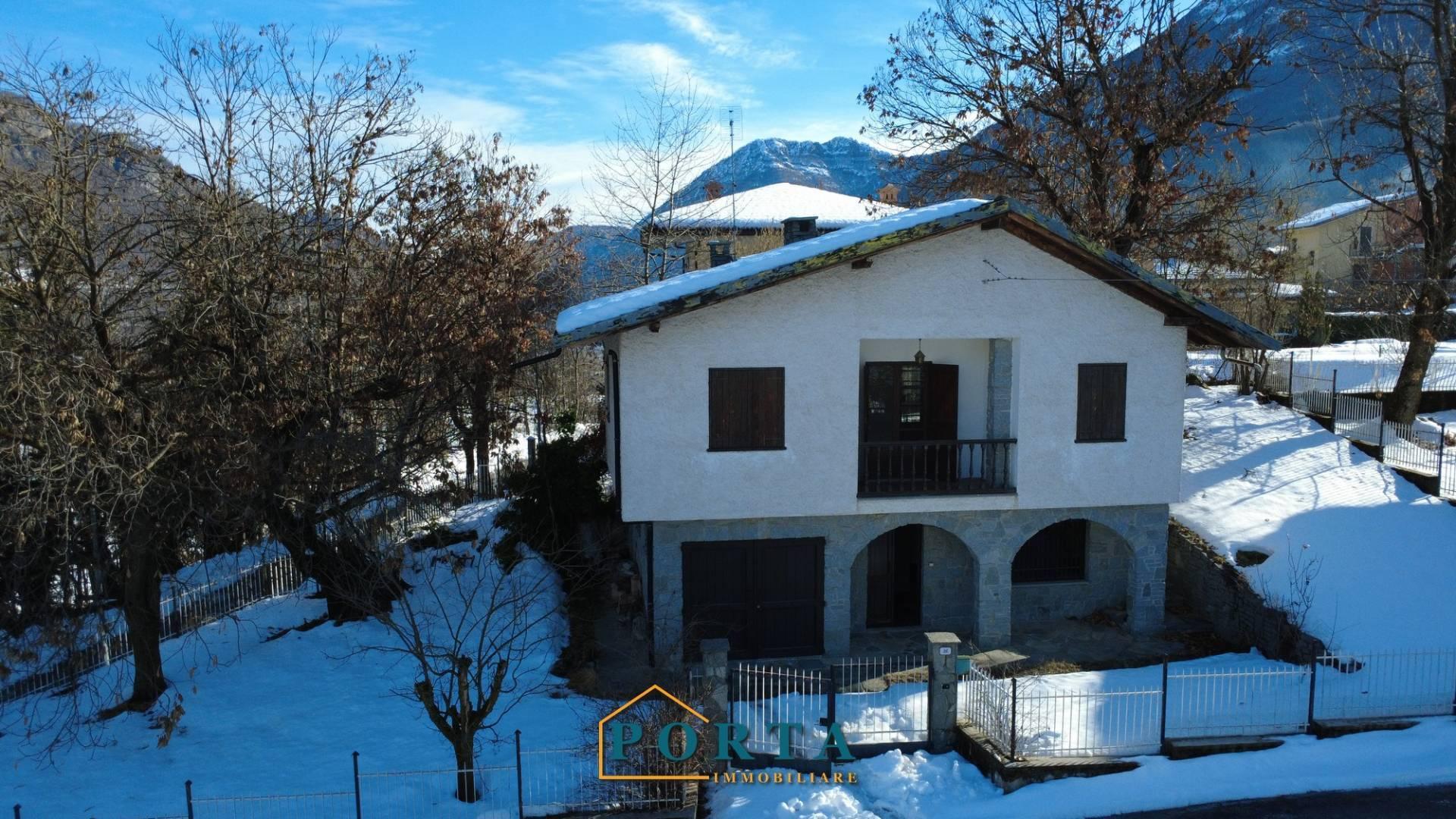 Villa in Via Cialancia Festiona 16, Demonte