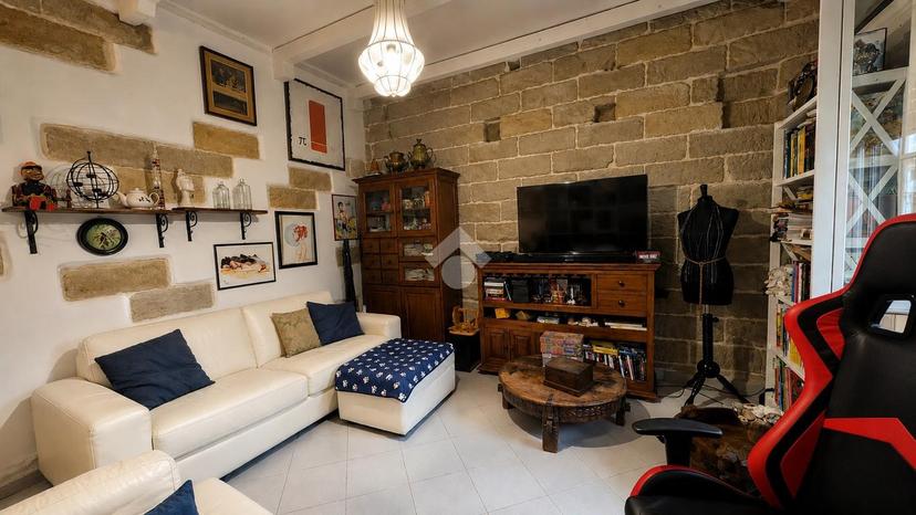 Casa indipendente in Viale Armando Diaz 47, Oristano