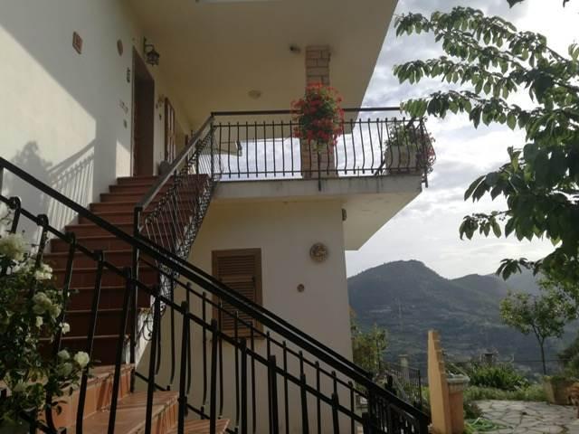 Villa, Camporosso — foto 3 di 5