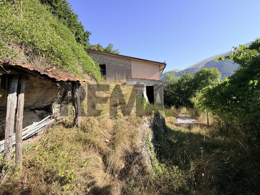 Rustico, Opi — foto 5 di 5