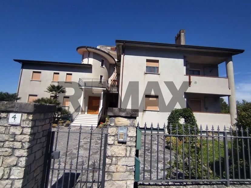 Quadrilocale, Morcone