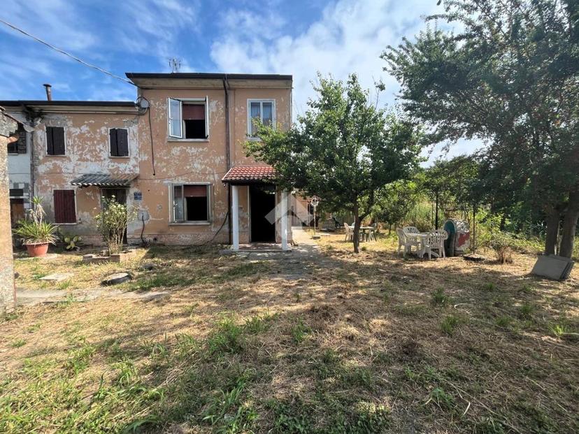 Casa indipendente in Via Randaccio 97, Roncoferraro — foto 4 di 5