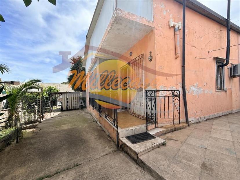 Villa in Viale Edoardo Garrone, Melilli — foto 2 di 5