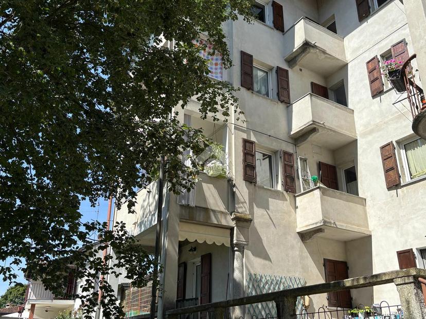 Trilocale in Via Giuseppe Garibaldi 12, Castelletto sopra Ticino — foto 2 di 5