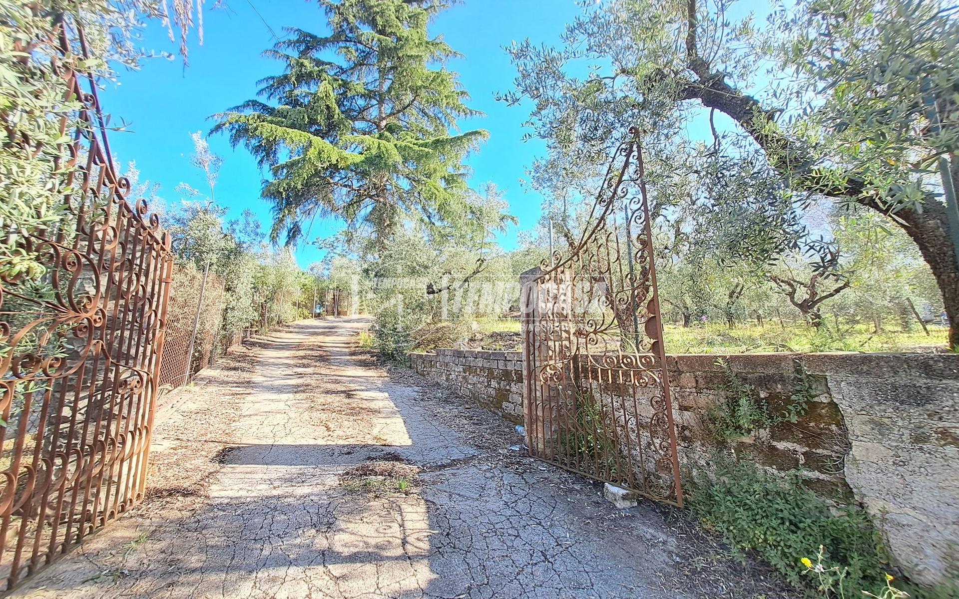 Villa in Via delle Terme Romane, Sonnino