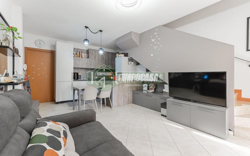 Villa a schiera in Via Cavette 2/B, Levate — foto 3 di 5