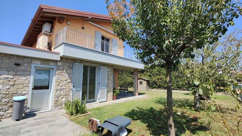 Villa, Casatenovo — foto 4 di 5