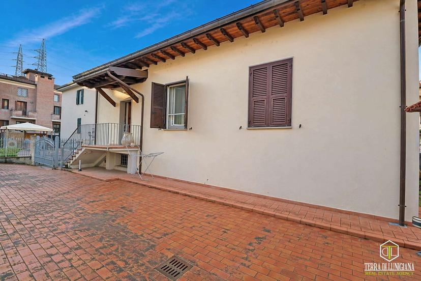 Casa indipendente in Via Roma 33, Pontremoli — foto 2 di 5
