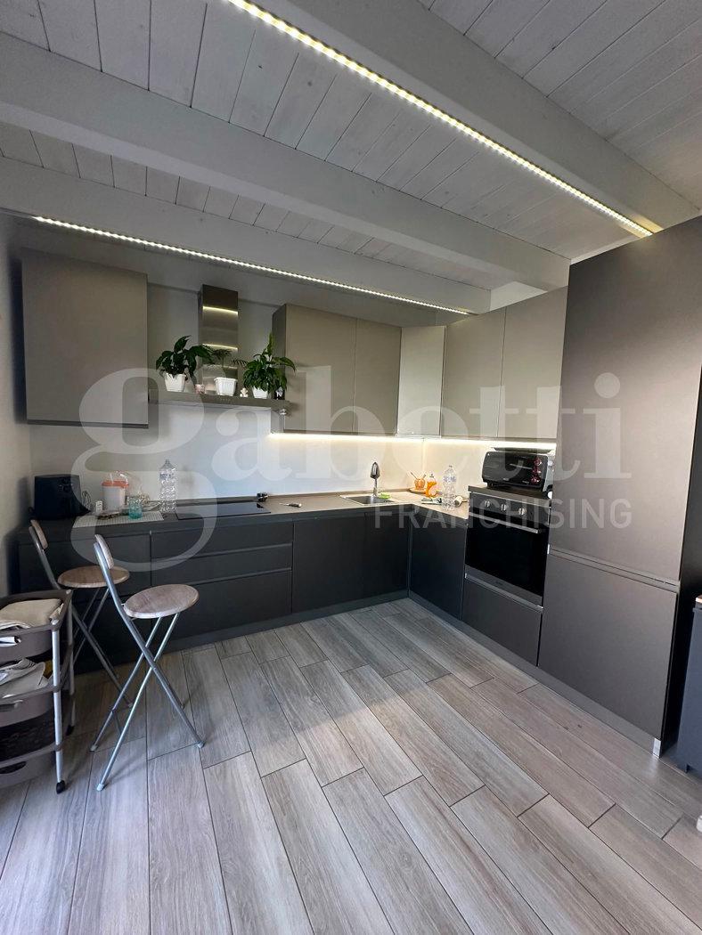 Appartamento in Zona Viale l. Cadorna, Corato — foto 2 di 5