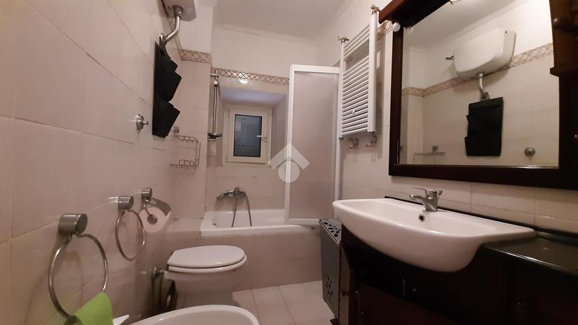 Trilocale in Via Rutilio Namaziano 28, Roma
