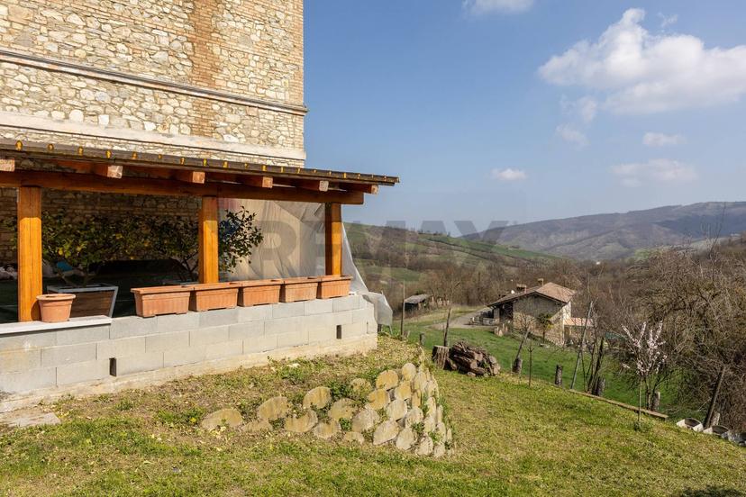 Casa indipendente in Via Silvani 49, Vernasca — foto 3 di 5
