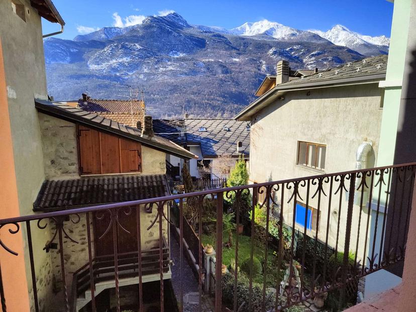 Bilocale in Via Chanoux, Saint-Vincent — foto 2 di 5