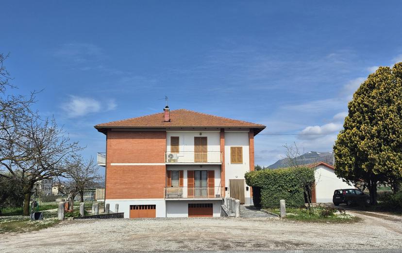 Appartamento in Via Giuseppe Salvatore Asta 50, Gubbio — foto 4 di 5