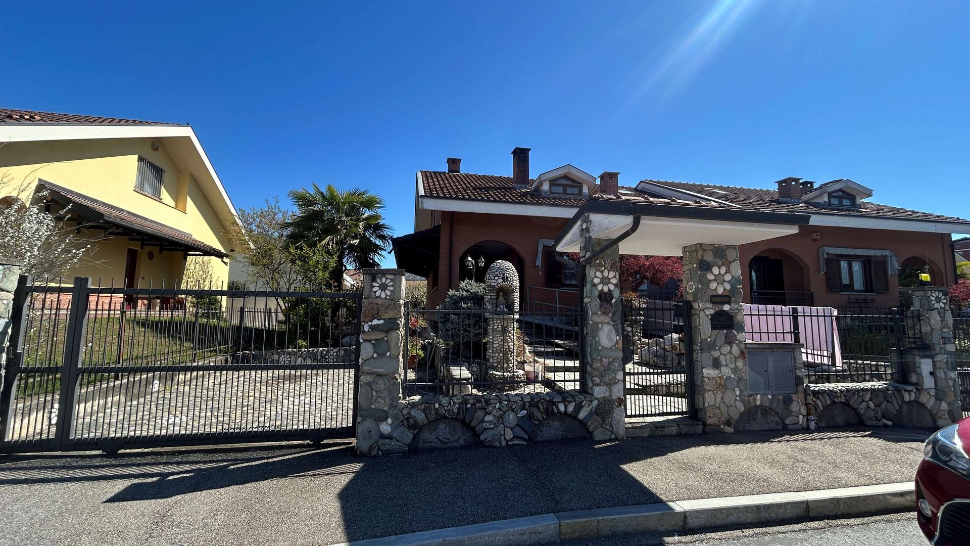 Appartamento in Via Don Romano Grosso, Airasca