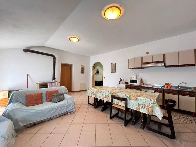 Casa indipendente in Via Zucco Albe 4, Gorno — foto 2 di 5