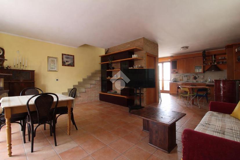 Villa a schiera in Via K. Marx, Mosciano Sant'Angelo — foto 3 di 5