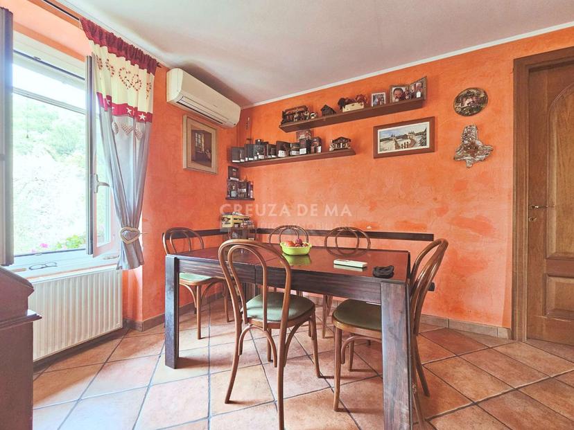 Quadrilocale in Via Passalacqua, Rapallo