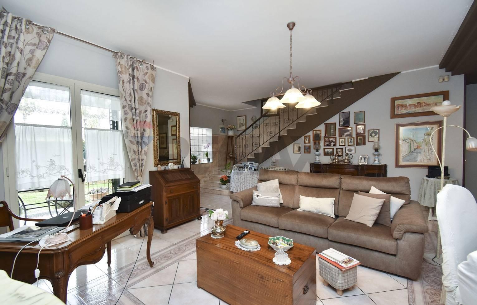 Villa in Via Luigi Capuana 10, Aci Sant'Antonio