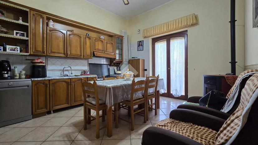 Villa in Via Marandoli 15, San Salvatore Telesino — foto 3 di 5