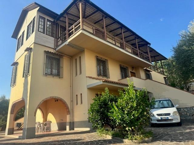 Villa in Via Giovanni Boccaccio, Carmignano — foto 4 di 5