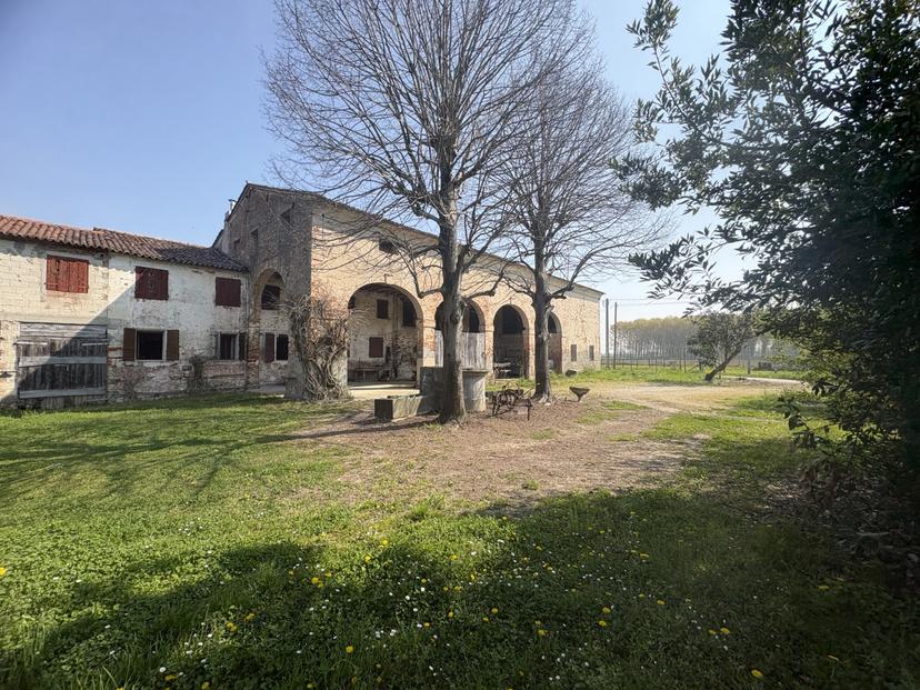 Casale in Via San Michele Arcangelo, Mestrino — foto 3 di 5