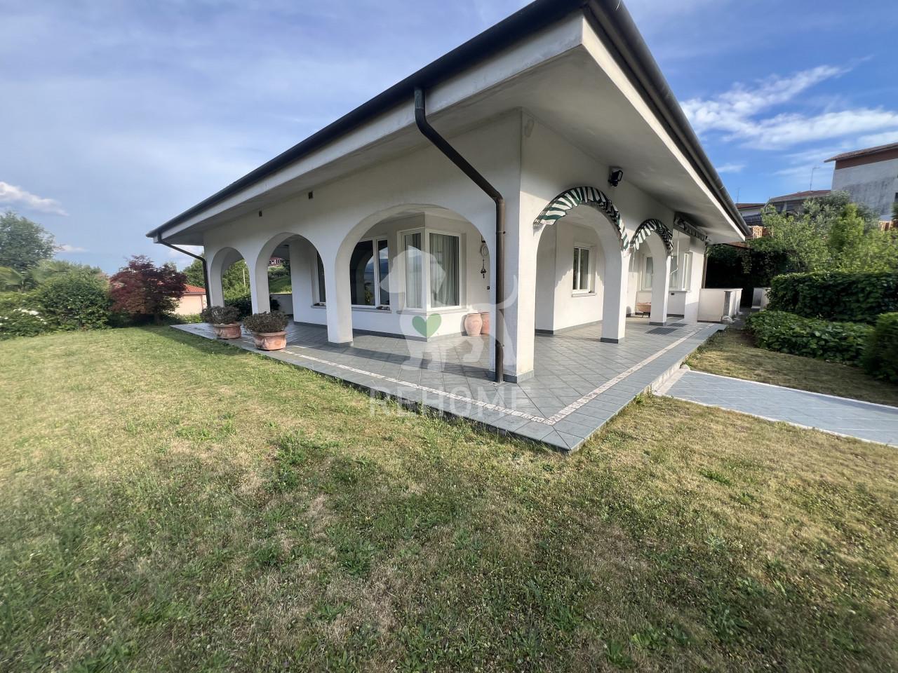 Villa in Via Cevedal, 23, Buja