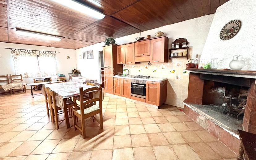 Villa, Civitavecchia — foto 3 di 5