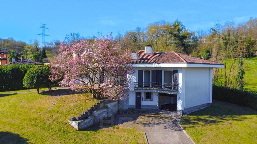 Villa in Via Giusto Caligara 2, Arona — foto 3 di 5
