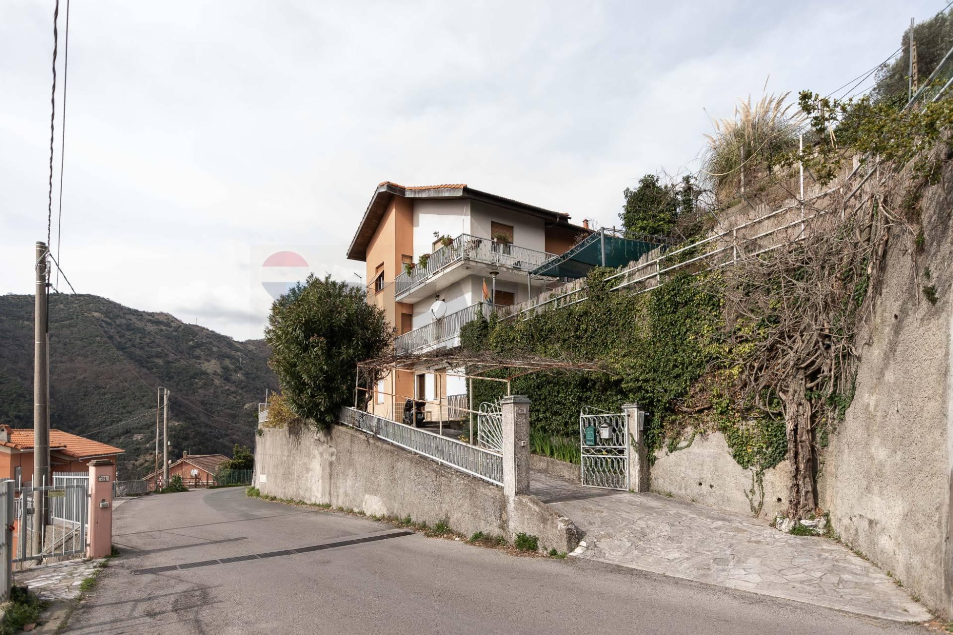 Appartamento in Via delle Rovere 26, Avegno
