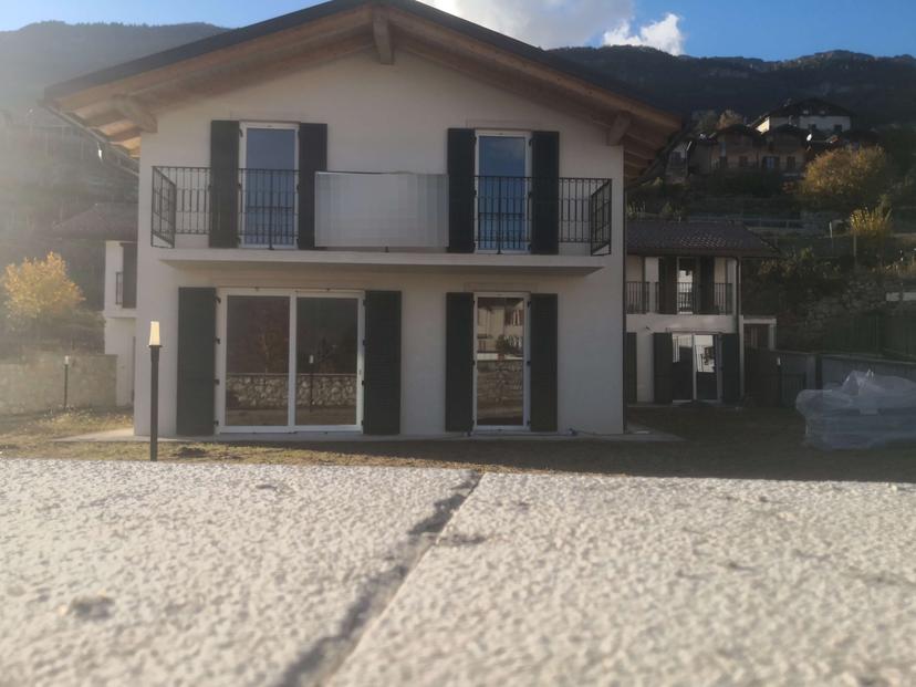 Villa a schiera, Nogaredo — foto 2 di 4