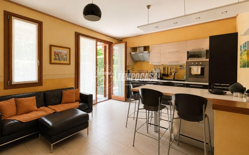 Trilocale in Via Privata dei Pini 14, Calco — foto 3 di 5