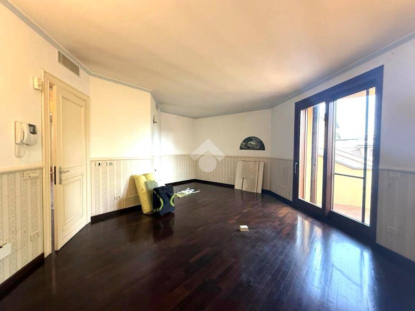 Villa in Via Giuseppe Verdi, Trecate — foto 3 di 5