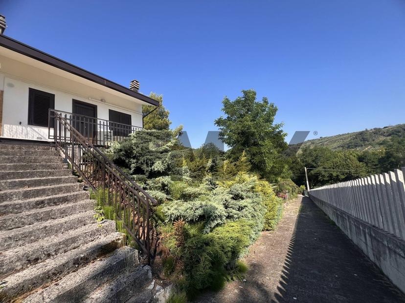 Appartamento in Contrada Coste del Mulino 48, Rocca San Giovanni — foto 2 di 5