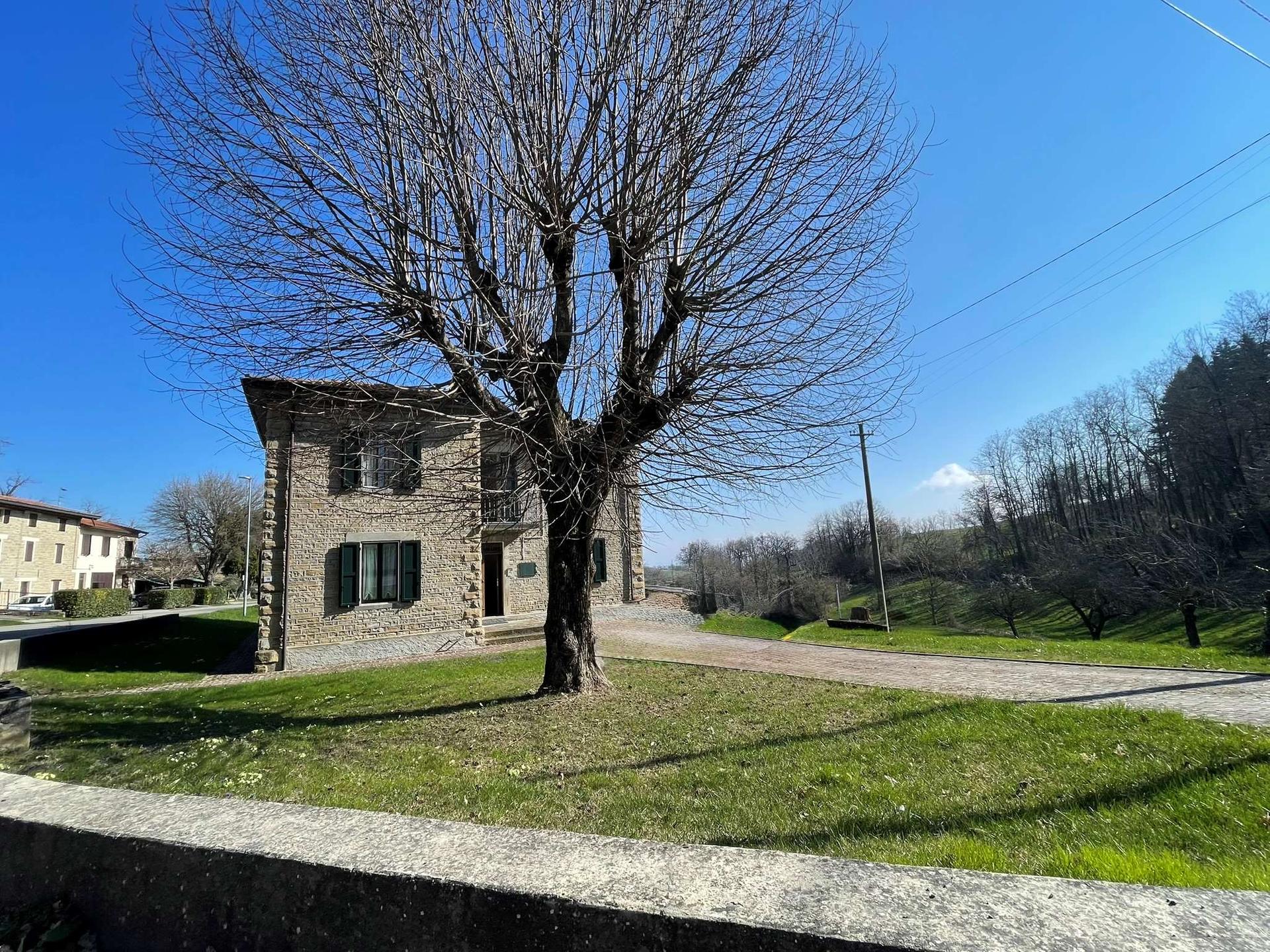 Casa indipendente in Ariolla, Neviano degli Arduini