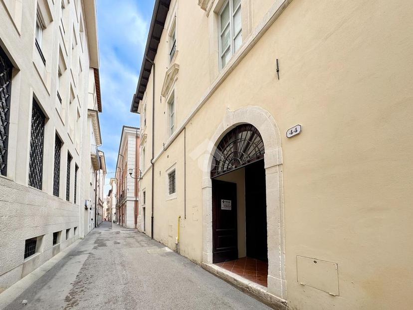 Bilocale in Via Rosso Guelfaglione 44, L'Aquila